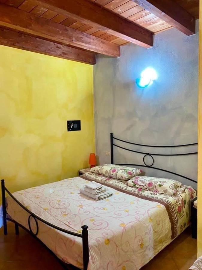Agriturismo Su Niu Uta Eksteriør bilde